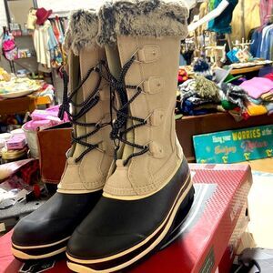 Khombu Emily Suede Leather Faux Fur Winter Snow Boot 